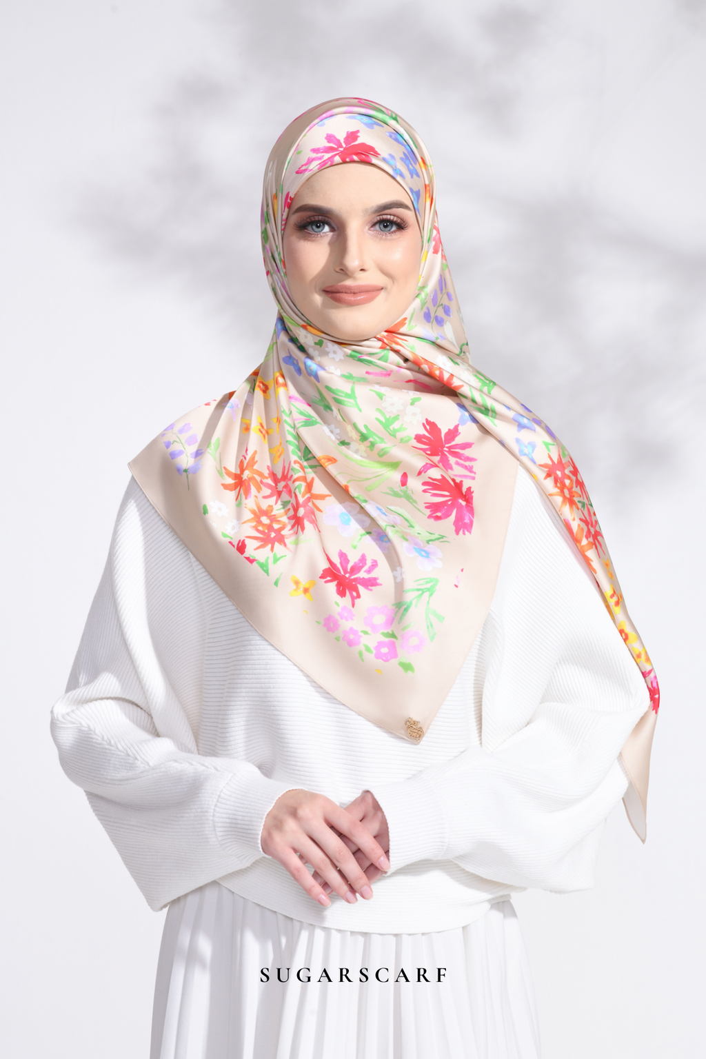 YES DEFECT - ( Square ) Petite Ditsy Floral Matte Satin Silk Scarf (Beige )