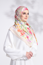 YES DEFECT - ( Square ) Petite Ditsy Floral Matte Satin Silk Scarf (Beige )