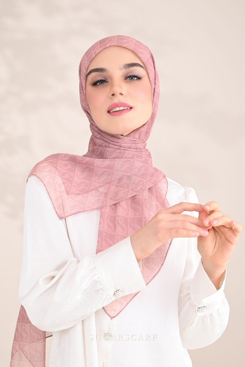 YES ( Square ) SSMonogramJP Voile in ( Blusher )