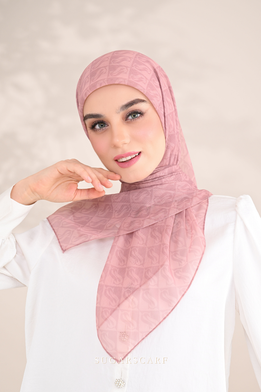 YES ( Square ) SSMonogramJP Voile in ( Blusher )