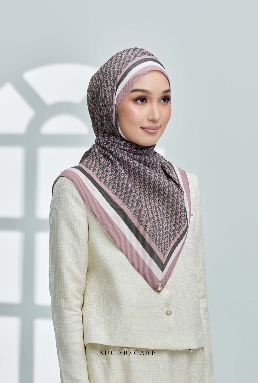 (SAMPLE) ( Full Wide Pleats Shawl ) Classy Monogram ( BLAIR )