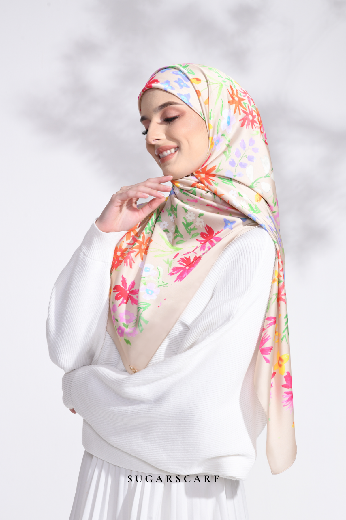 YES DEFECT - ( Square ) Petite Ditsy Floral Matte Satin Silk Scarf (Beige )