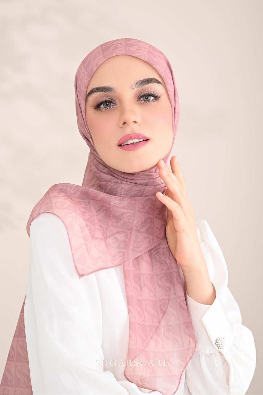 ( Square ) SSMonogramJP Voile in ( Blusher )