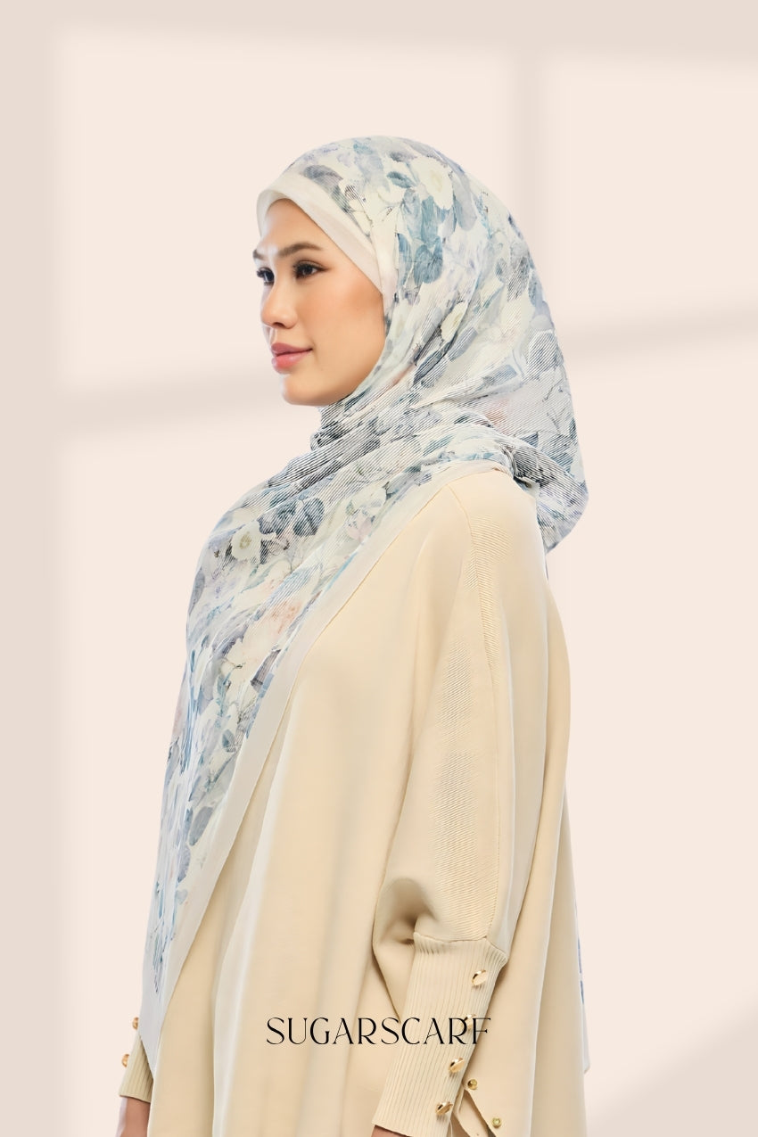 Jardin Full Wide Pleated Shawl in Serene
