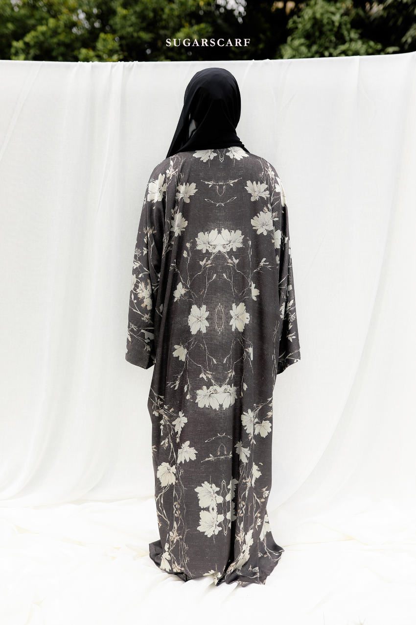Silky Poetry Abaya Outer in Ivory Dusk