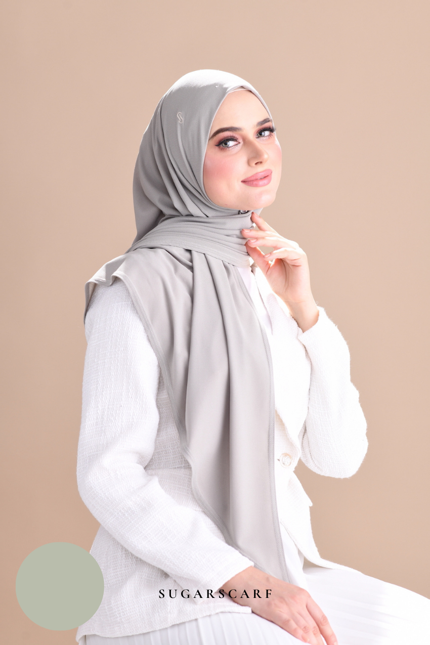Claudia Triangle Style (Semi Instant Hijab) (Khaki)