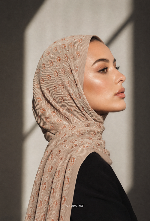 Fall In Love Wide Ultra Fine Pleated Shawl Ironless · in Helene