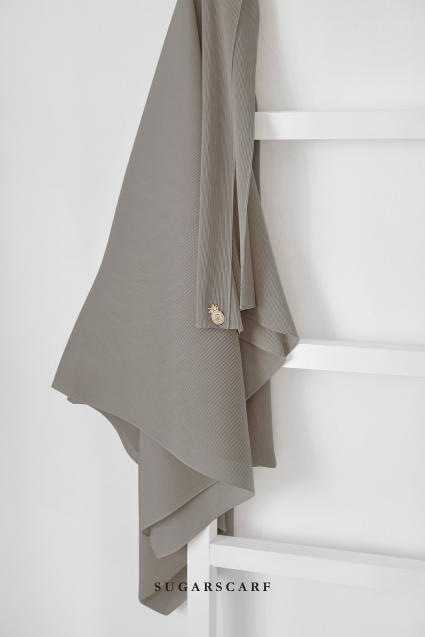 YES ( Full Wide Pleats Shawl ) Elegant Folds Everyday Ironless Pleats Shawl ( ECLAT )