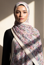 Fall In Love Wide Ultra Fine Pleated Shawl Ironless · in Berlin
