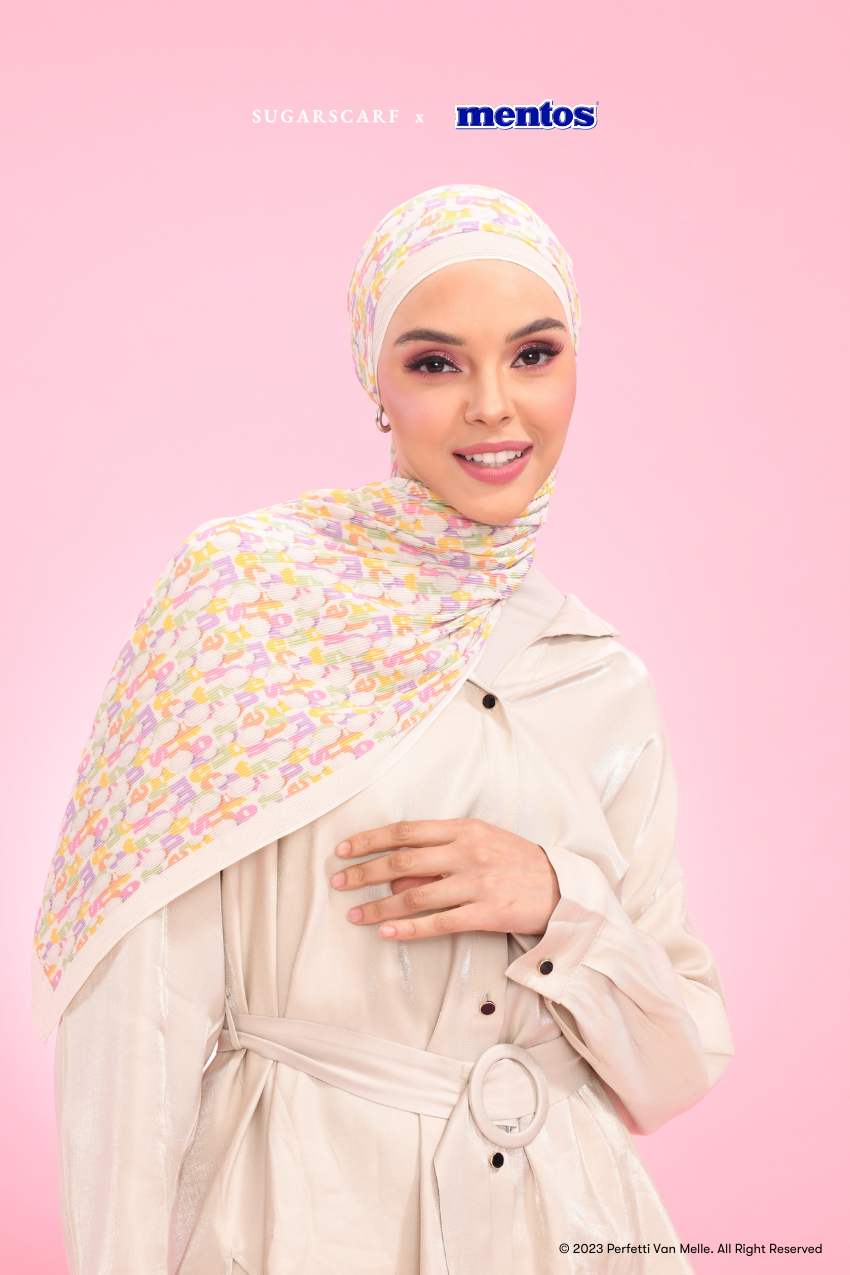 YES DEFECT ( Full Wide Pleats Shawl ) SS x Mentos in Fruity