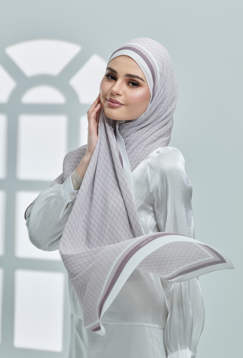 YES DEFECT ( Full Wide Pleats Shawl ) Classy Monogram ( ASH PURPLE )
