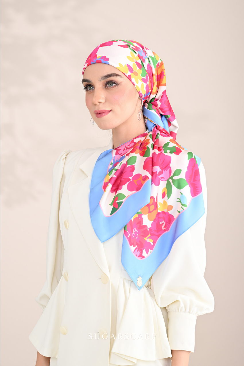 YES DEFECT - ( Square ) Bloom in Grace Mixed Satin Silk Square ( Cutesy )