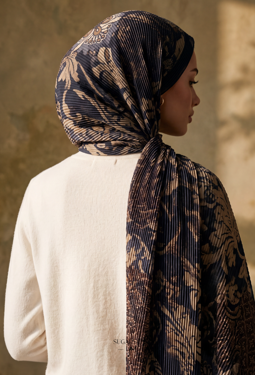 Fall In Love Wide Ultra Fine Pleated Shawl Ironless · in Florence