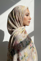 Fall In Love Wide Ultra Fine Pleated Shawl Ironless · in Andrea
