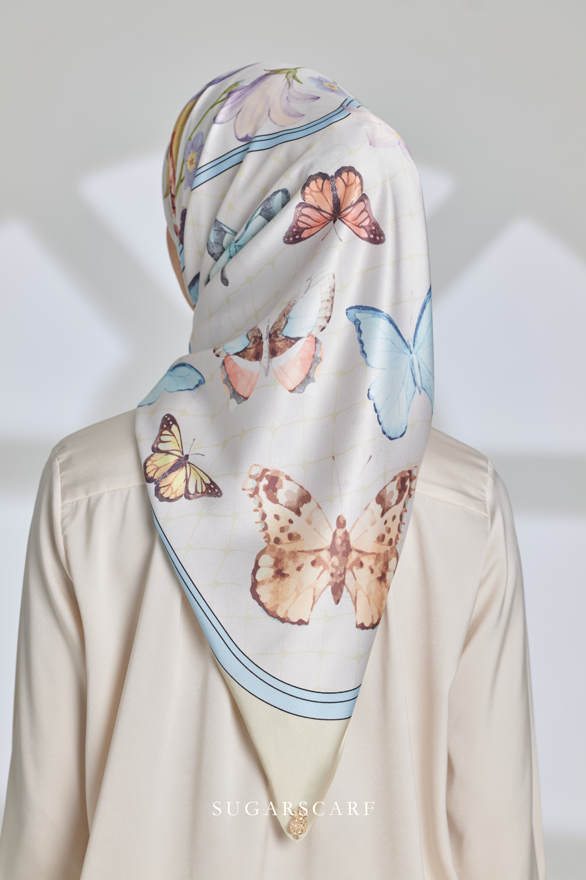 ( Square ) Garden of Hurrem Bloom Mixed Silk Satin Scarf ( BELKIS )