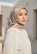FallInLove Scarves Mixed Satin Square in Perry