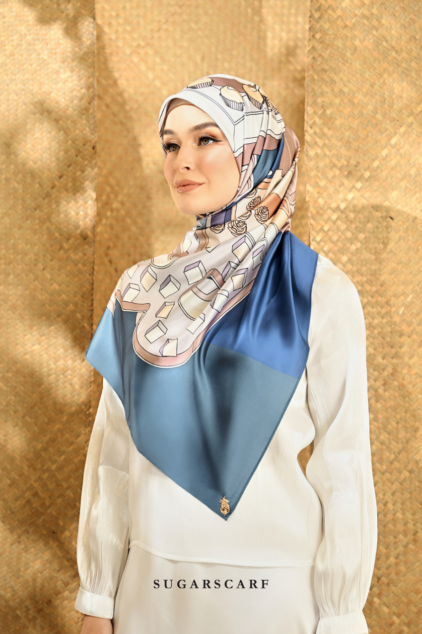 YES DEFECT - ( Square ) SeriRaya Riang Mixed Satin Silk Satin ( BUNGA TELANG )