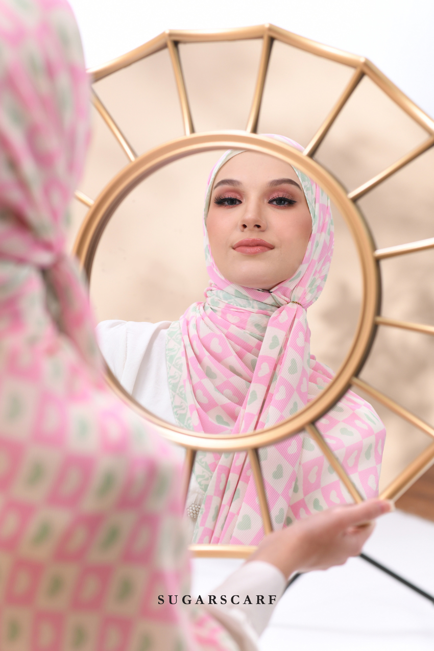 YES ( Full Wide Pleats Shawl ) Kindness ( SMILE )
