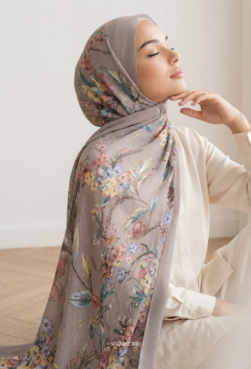 Fall In Love Wide Ultra Fine Pleated Shawl Ironless · Marion