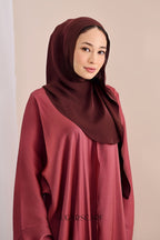 Noir Éclat Kate e The Scarfé Hood /Shawl 100%Silk in Crimson Glow