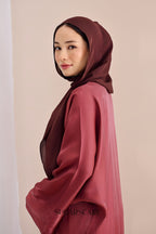 Noir Éclat Kate e The Scarfé Hood /Shawl 100%Silk in Crimson Glow