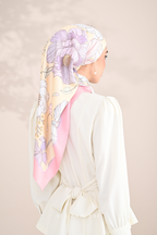 YES DEFECT ( Square ) Bloom in Grace Mixed Satin Silk Square ( Lovely )