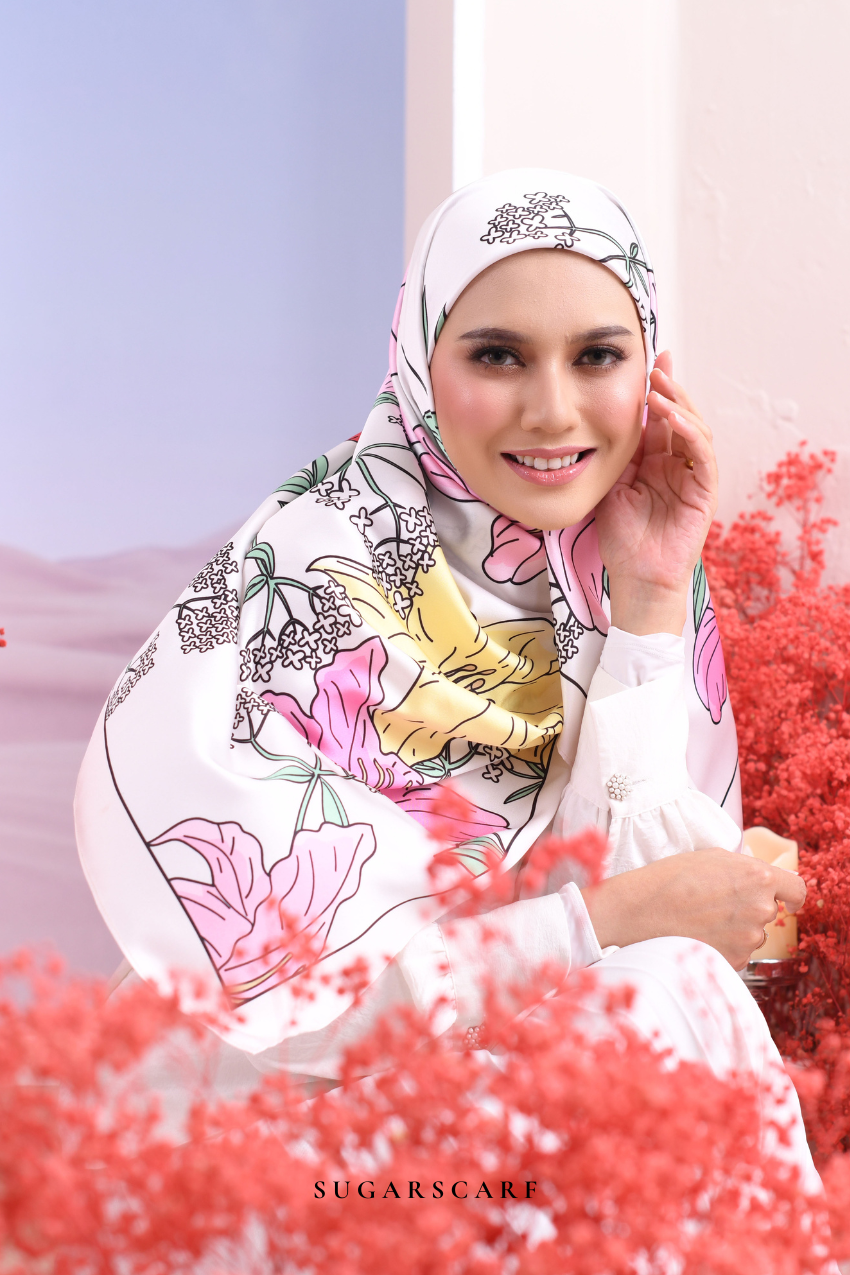 YES DEFECT -  Garden of Hurrem Bloom Mixed Silk Satin Square in LUNARA