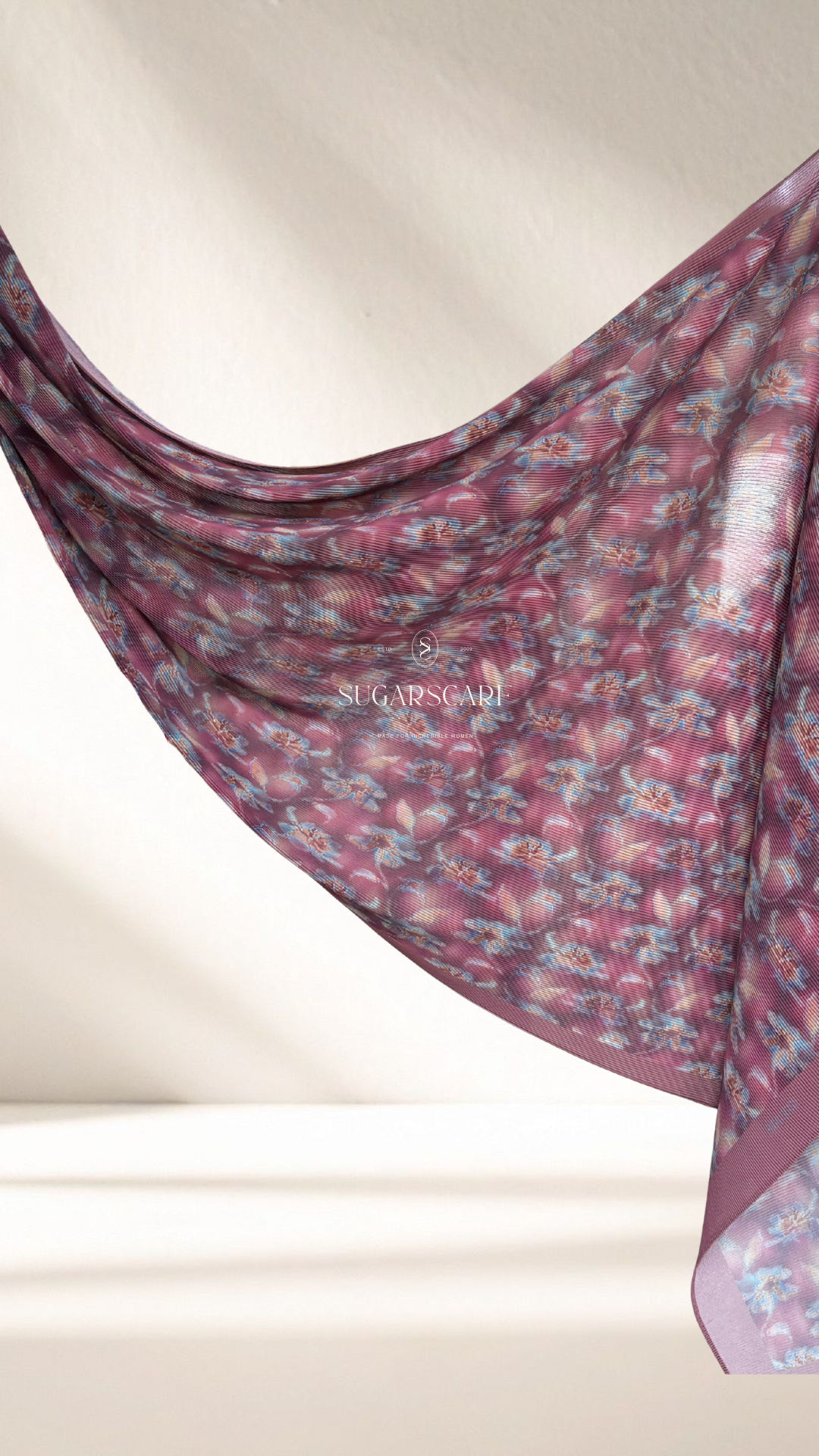 Fall In Love Wide Ultra Fine Pleated Shawl Ironless · in Noctelle