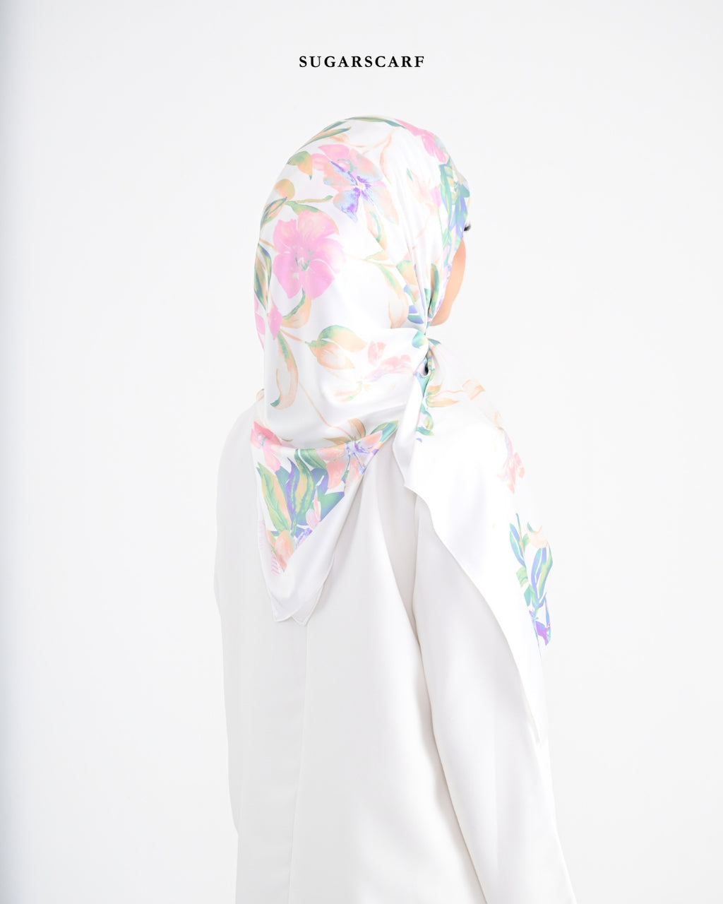YES DEFECT -  Matte Satin Silk Sq (She is in The Bloom) in Maria