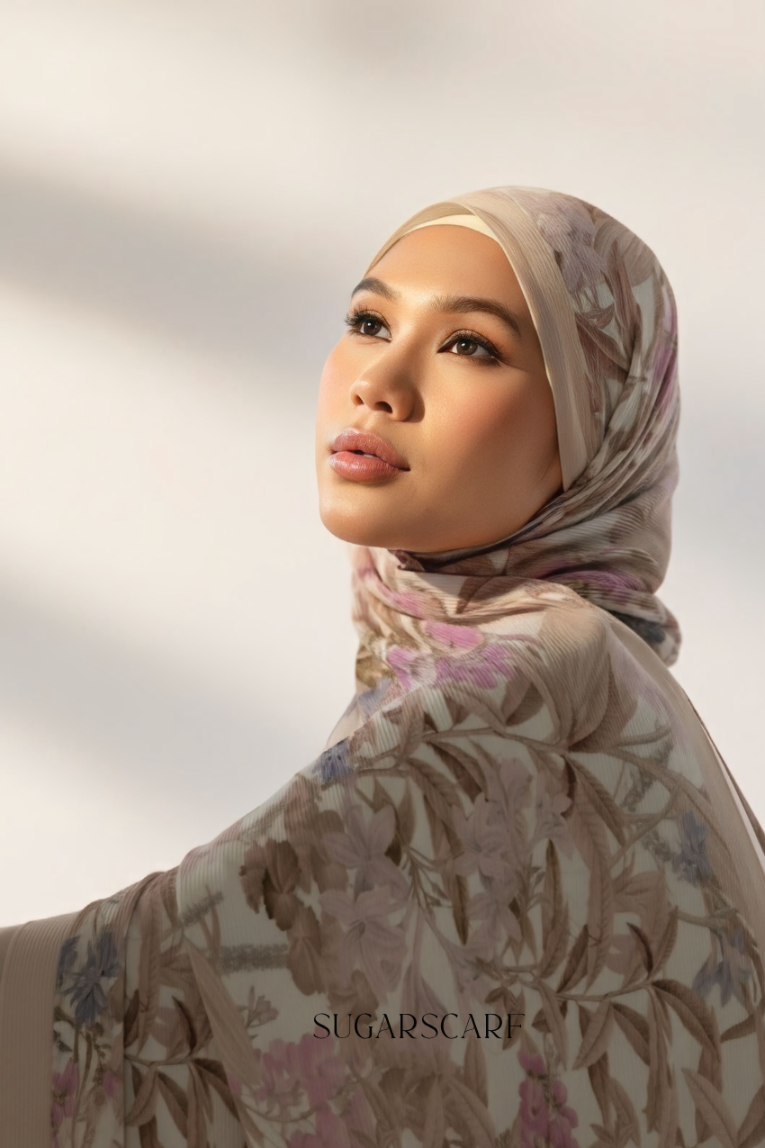 Jardin Full Wide Pleated Shawl in Soleil