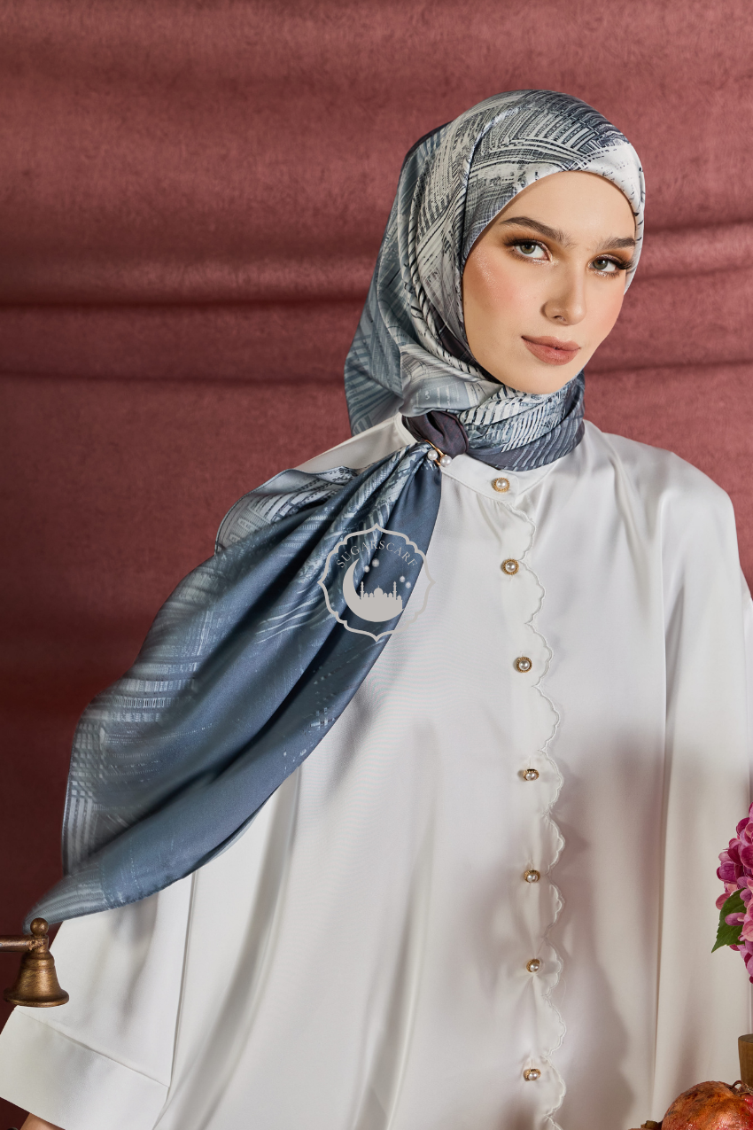 YES DEFECT ( Square ) Celeste In Mixed Silk Matte Satin ( Effortless )