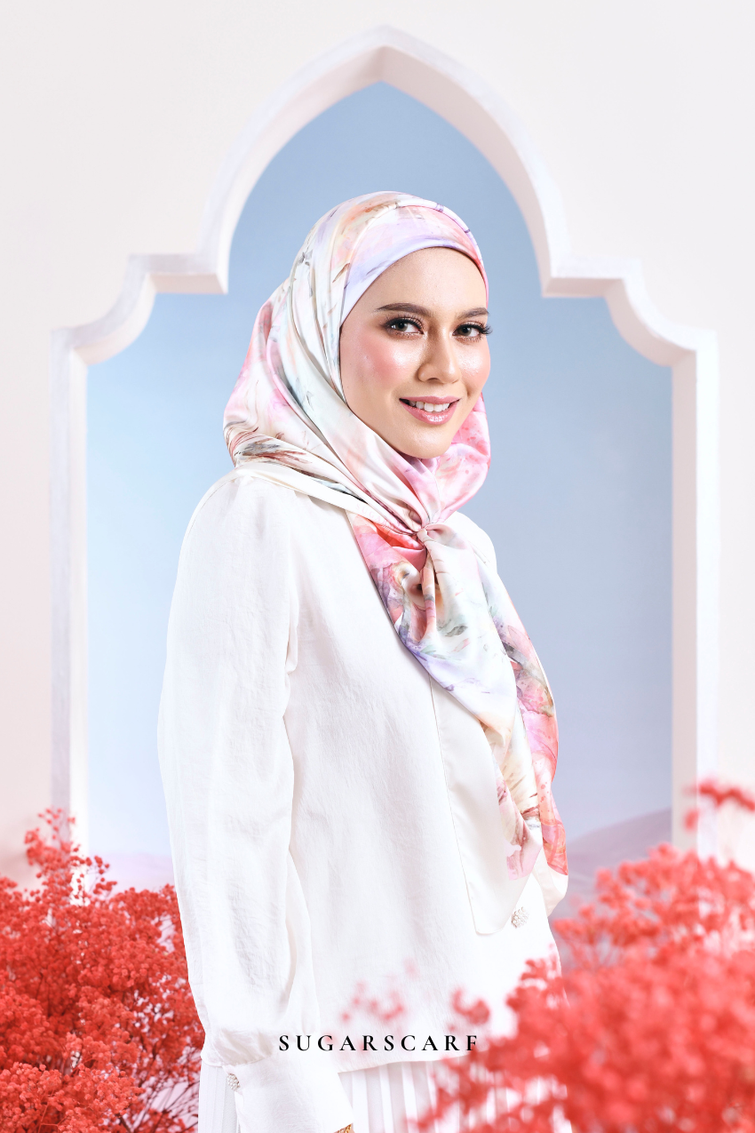 YES ( Square ) Garden of Hurrem Bloom Mixed Silk Satin Scarf ( FIRUZE )