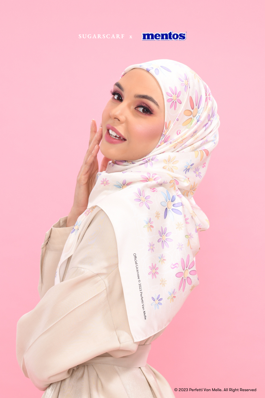 YES DEFECT - Sugarscarf X Mentos Canvas Mixed Satin Silk Square In Flower Candy