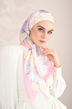 YES DEFECT ( Square ) Bloom in Grace Mixed Satin Silk Square ( Lovely )
