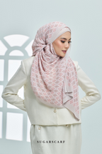 ( Full Wide Pleats Shawl ) Girl Boss ( Good Time )