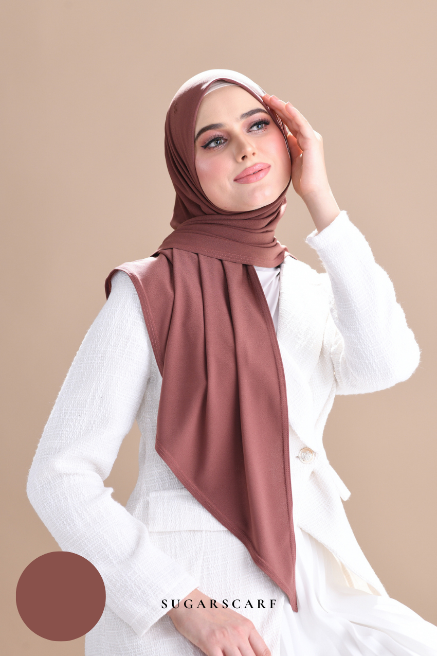 YES DEFECT - Claudia Triangle Style (Semi Instant Hijab) (Brick)