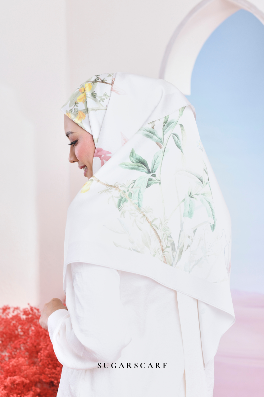 YES ( Square ) Garden of Hurrem Bloom Mixed Silk Satin Scarf ( REYHAN )