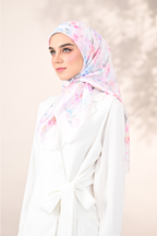 YES DEFECT ( Square ) Dear Rose Mixed Satin Silk Square ( Embrace )