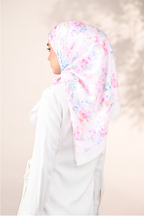 YES DEFECT ( Square ) Dear Rose Mixed Satin Silk Square ( Embrace )