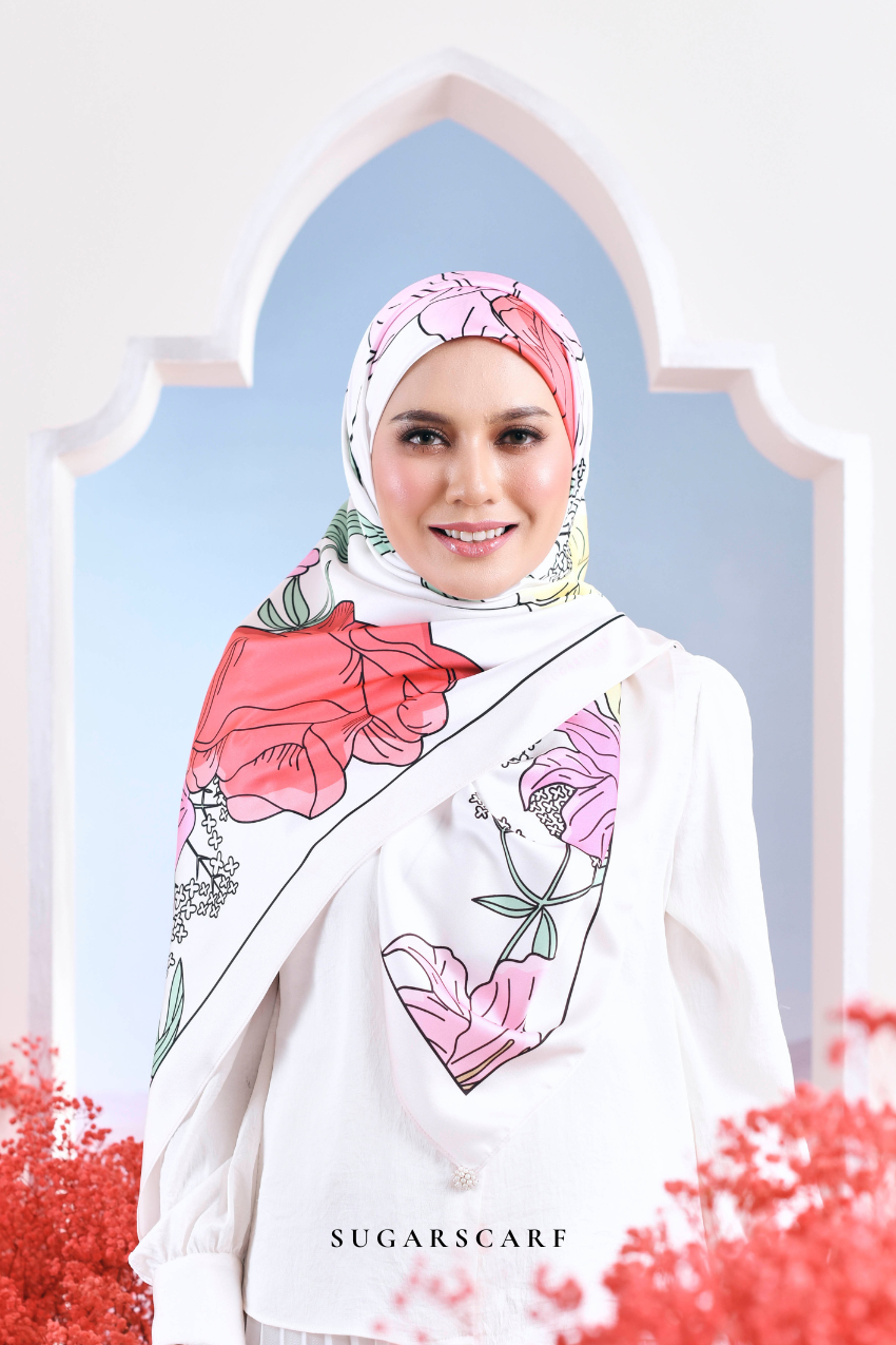 YES DEFECT -  Garden of Hurrem Bloom Mixed Silk Satin Square in LUNARA