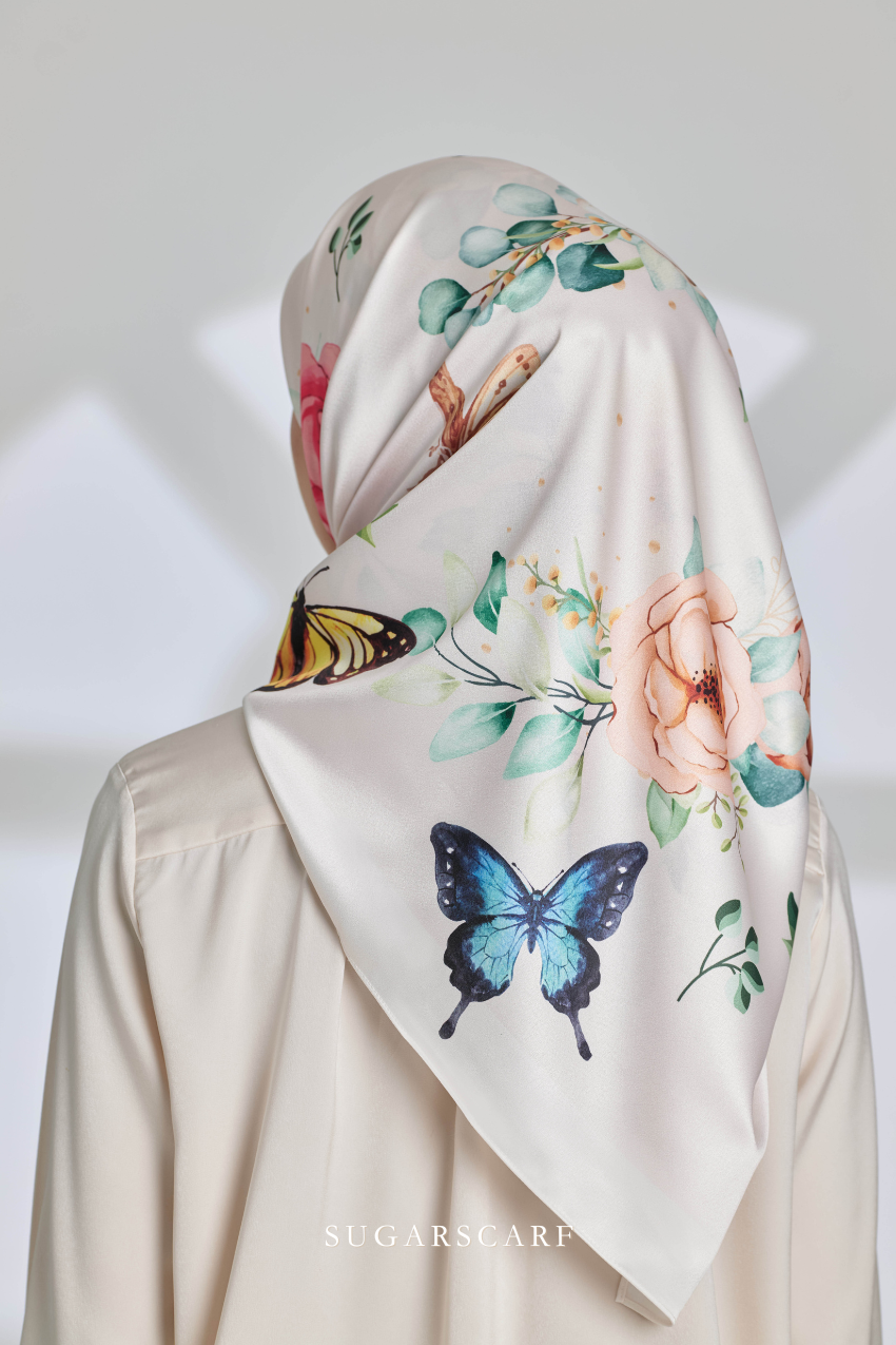 ( Square ) Garden of Hurrem Bloom Mixed Silk Satin Scarf ( JEHAN )