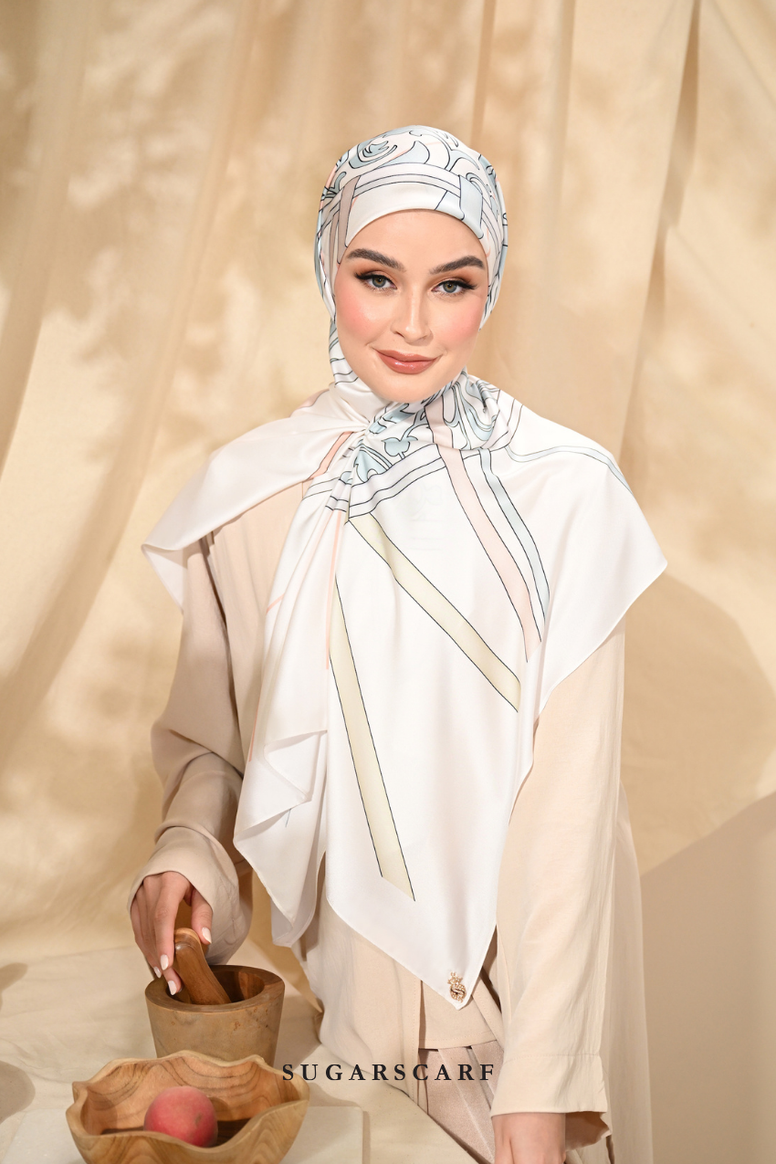 ( Square ) Classy Harmoni Mixed Satin Silk Scarf ( SISTERS )