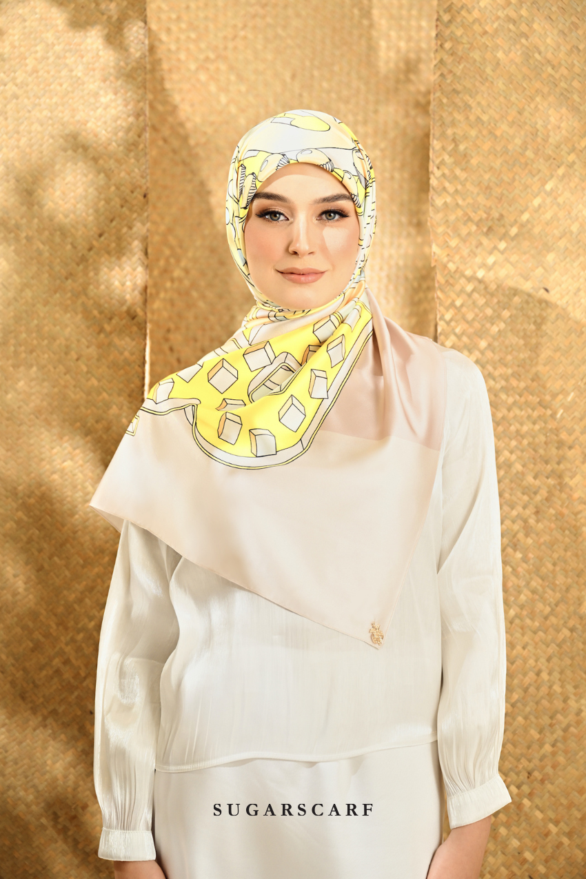 ( Square ) Seri Raya Riang Mixed Satin Silk Scarf ( TART NENAS )
