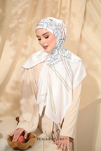 ( Square ) Classy Harmoni Mixed Satin Silk Scarf ( SISTERS )