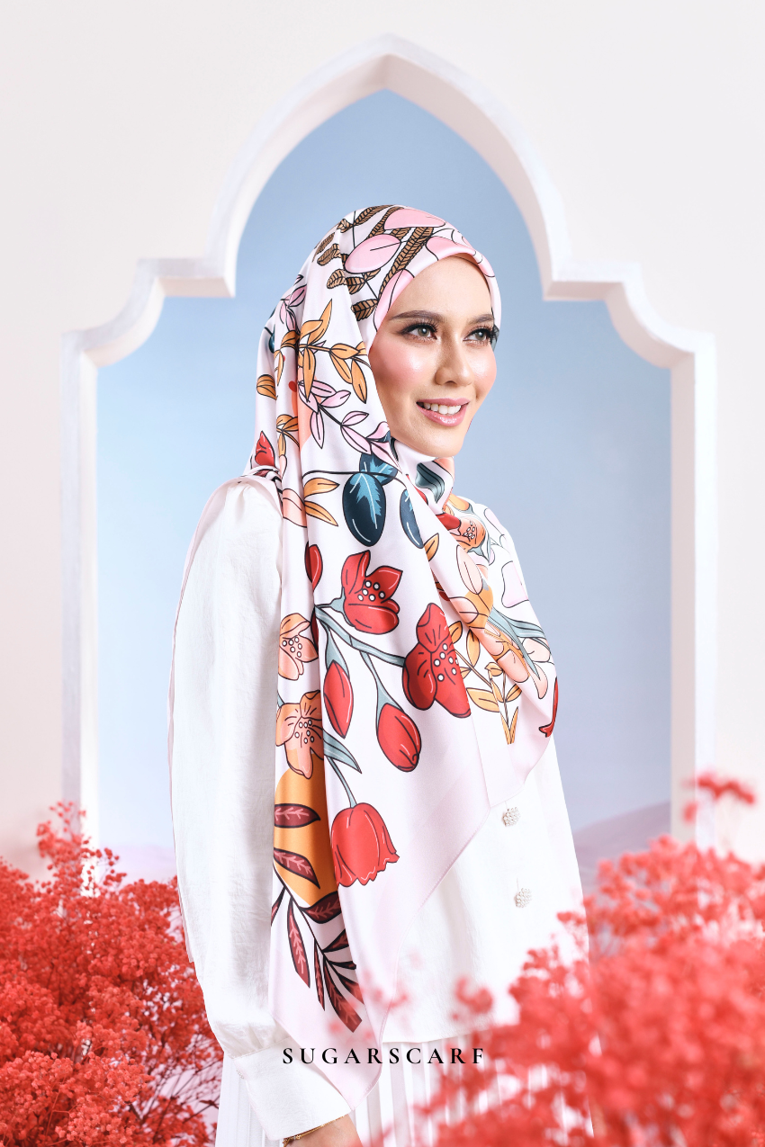 Garden of Hurrem Bloom Mixed Silk Satin Square in ISIL