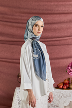 YES DEFECT ( Square ) Celeste In Mixed Silk Matte Satin ( Effortless )