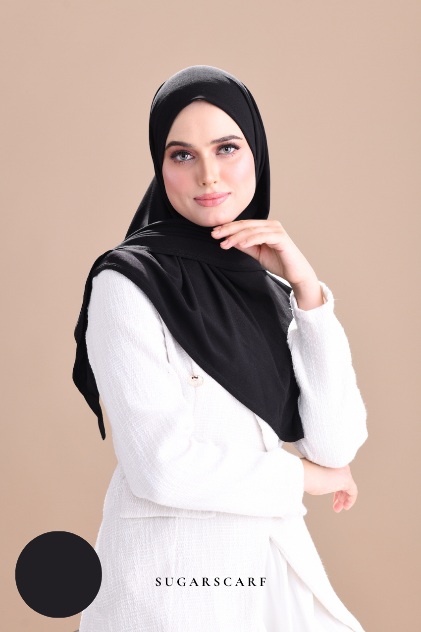 Claudia Triangle Style (Semi Instant Hijab) (Mascara)