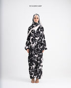 She is In Bloom Abaya Outer in Kelly