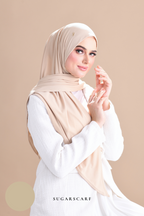 Claudia Triangle Style (Semi Instant Hijab) (Caramel)