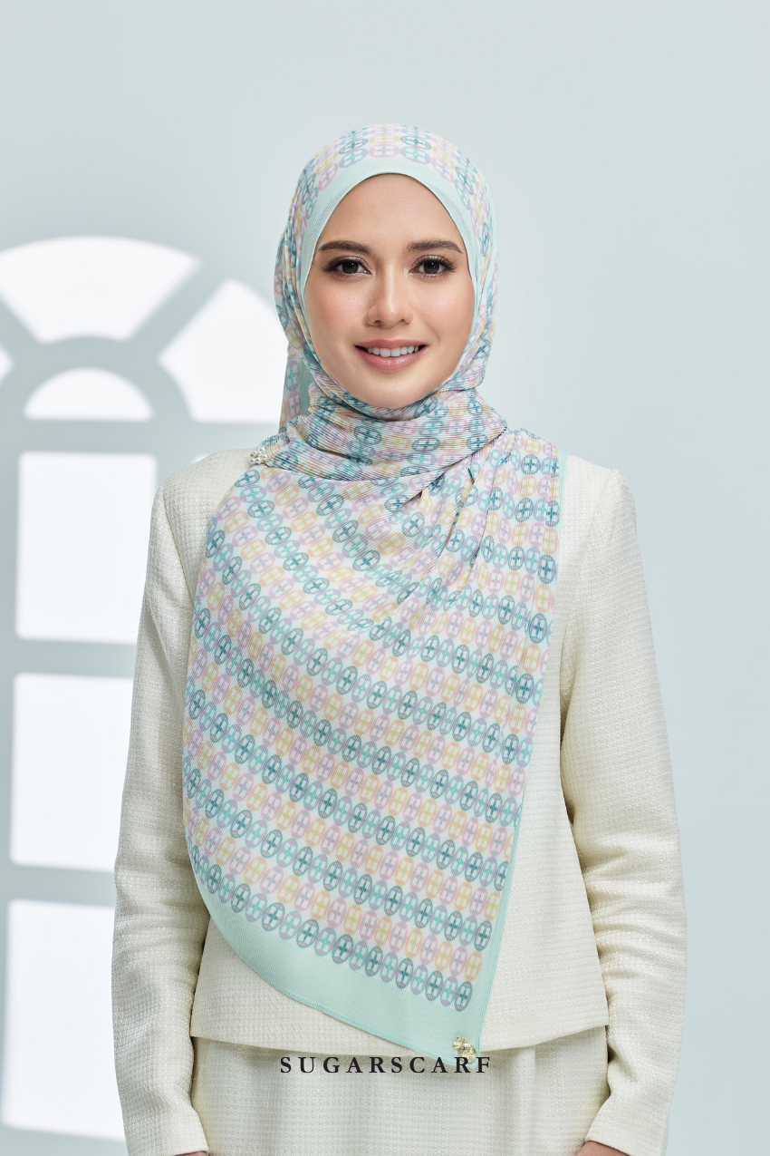 ( Full Wide Pleats Shawl ) Girl Boss ( Positive )